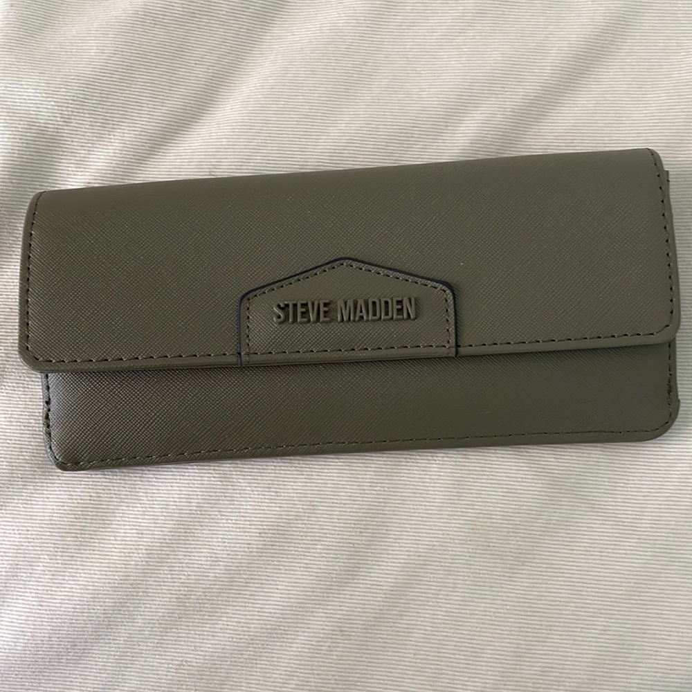 Steve Madden Wallet
